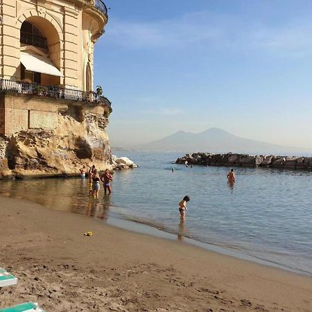 Apartments Hotel Real Suite Napoli Chiaia Mergellina Exteriör bild
